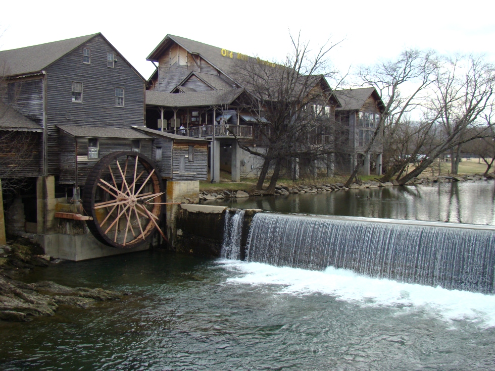 Old Mill Restaurant Pigeon Forge,TN. Campground Creekside RV Park  RV Park Pigeon Forge 