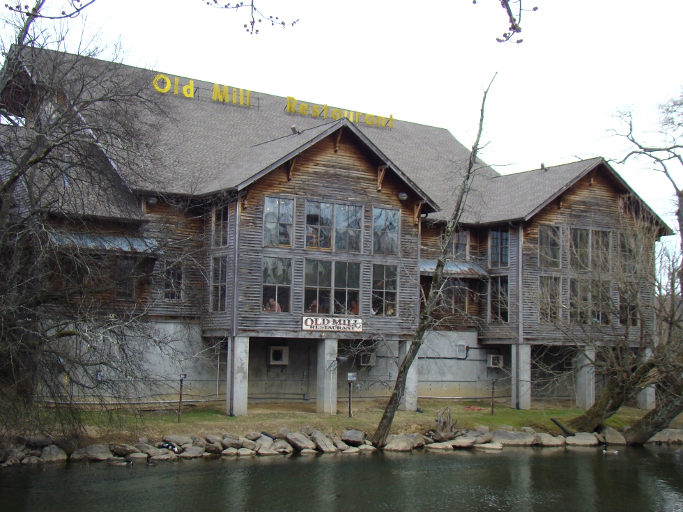 Old Mill Restaurant Pigeon Forge,TN. Campground Creekside RV Park  RV Park Pigeon Forge 