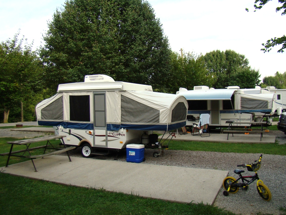 CAMPGROUND PIGEON FORGE TN - CREEKSIDE RV PARK - GOOD SAM PARK #1 CHOICE  RV Park Pigeon Forge 