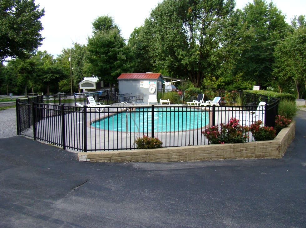 CAMPGROUND PIGEON FORGE TN - CREEKSIDE RV PARK - GOOD SAM PARK #1 CHOICE  RV Park Pigeon Forge 