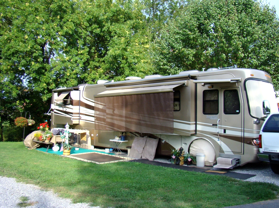 CAMPGROUND PIGEON FORGE TN - CREEKSIDE RV PARK - GOOD SAM PARK #1 CHOICE  RV Park Pigeon Forge 