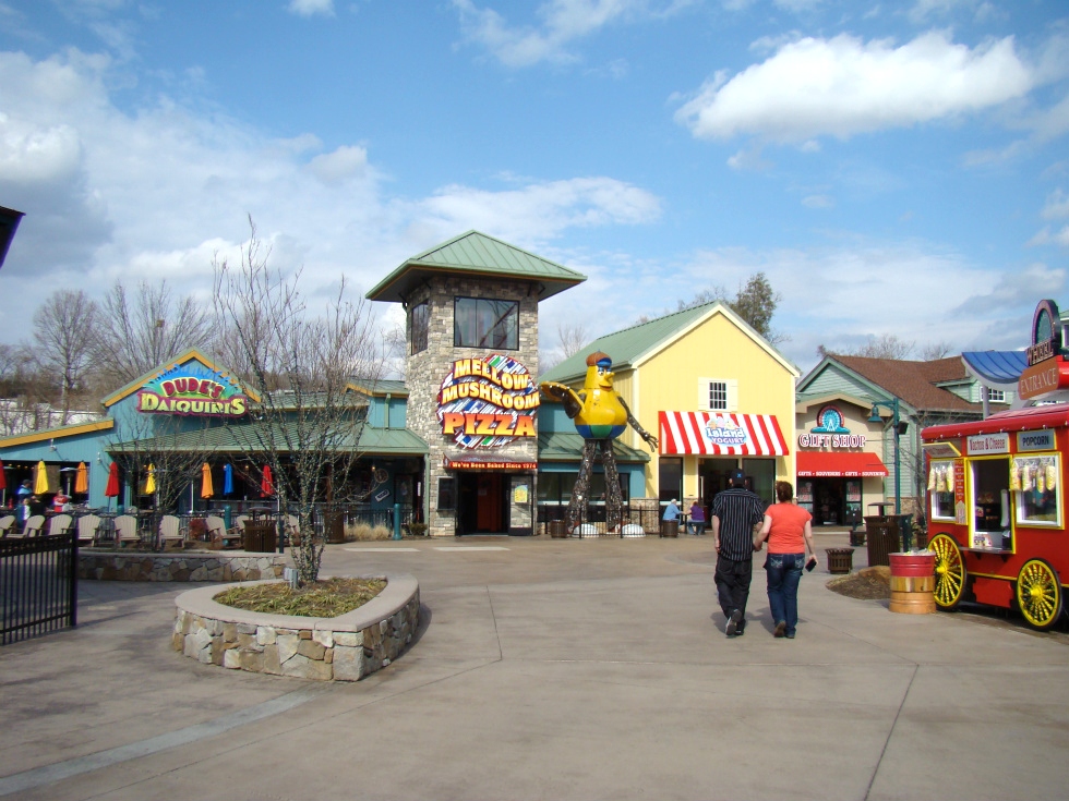 The Island - Great Smoky Mountain Wheel in Pigeon forge  RV Park Pigeon Forge 